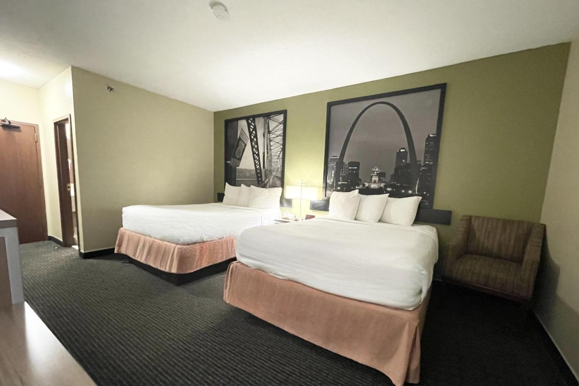 Super 8 By Wyndham St Charles Hotel Saint Charles Екстериор снимка
