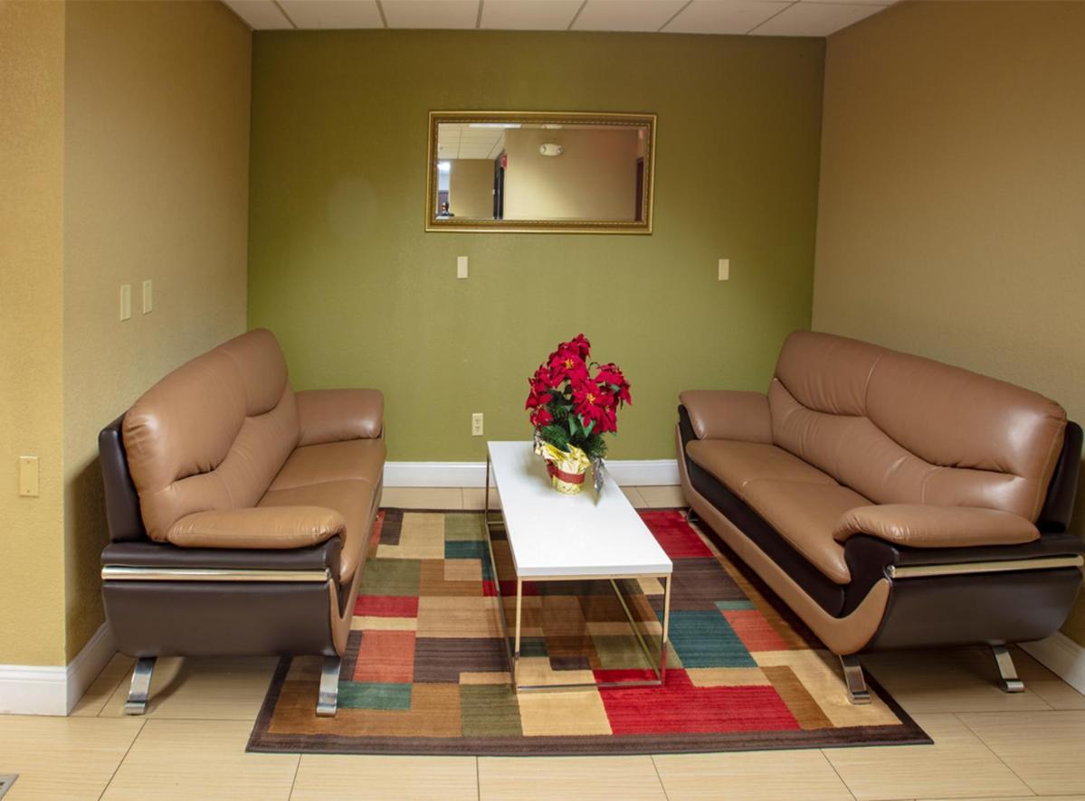 Super 8 By Wyndham St Charles Hotel Saint Charles Екстериор снимка